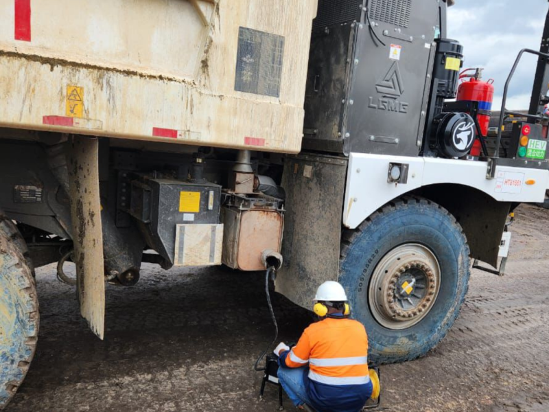 EMISI SUMBER BERGERAK